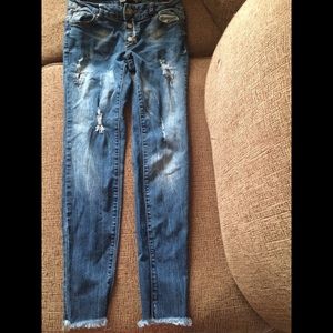 Low rise jeans with some rips